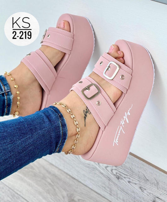 SANDALIAS TOMMY PLATAFORMA Confort y estilo en cada paso