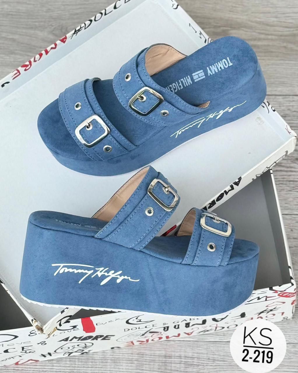 SANDALIAS TOMMY PLATAFORMA Confort y estilo en cada paso