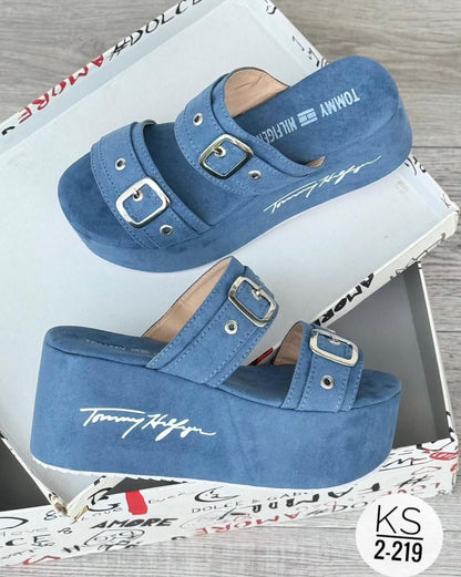 SANDALIAS TOMMY PLATAFORMA Confort y estilo en cada paso