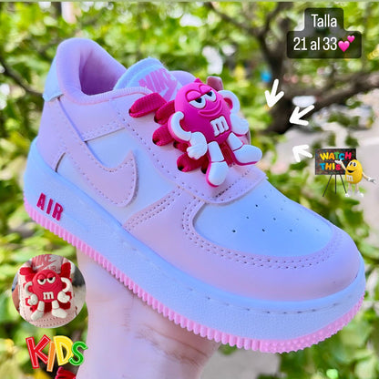 Colores Divertidos y Comodidad en Cada Paso Nike Low M&M