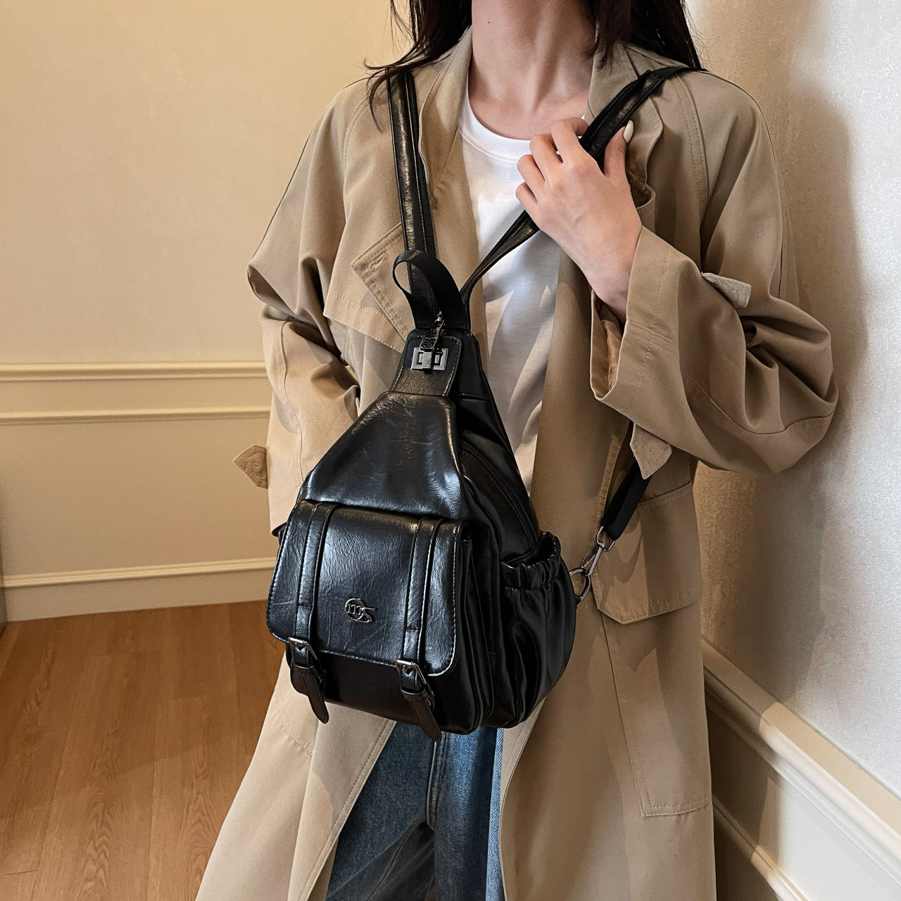 Organiza tu estilo: mochila de CUERO👜 que combina elegancia ✨ y funcionalidad 🔑