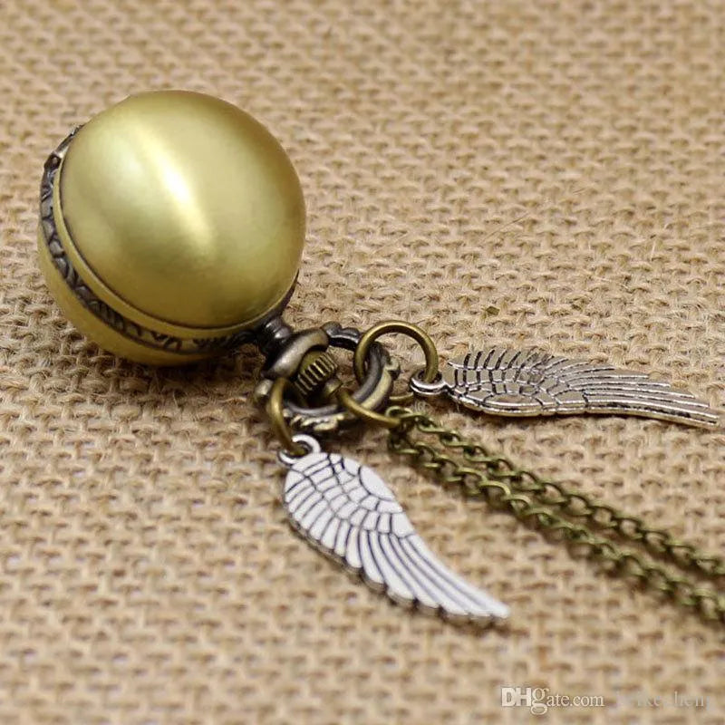 ¡Atrapa la Magia! ⚡ Collar Snitch Dorada 🦅 y Lleva el Mundo de Harry Potter Contigo ✨